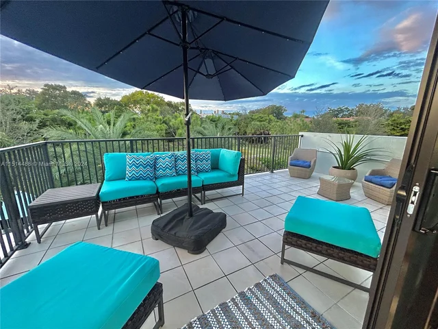 9203 NW 39th St, Coral Springs FL 33065