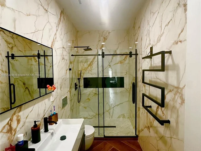 9203 NW 39th St, Coral Springs FL 33065