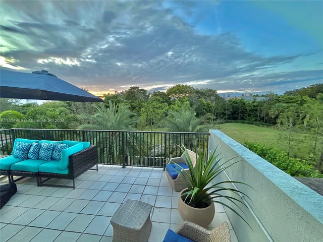 9203 NW 39th St, Coral Springs FL 33065