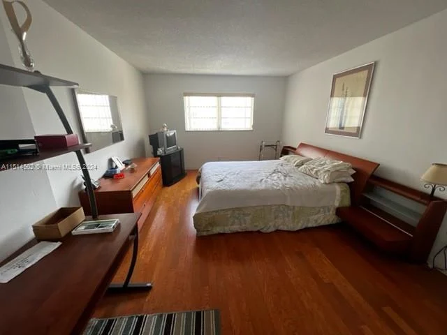 1001 NE 14th Ave # 604, Hallandale Beach FL 33009