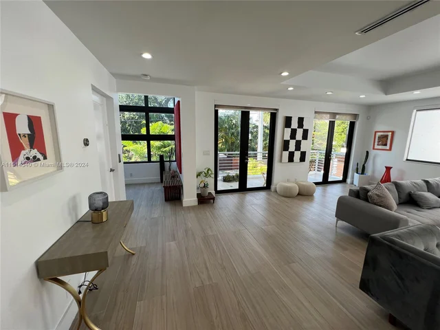 1014 NE 3rd St # 1, Fort Lauderdale FL 33301