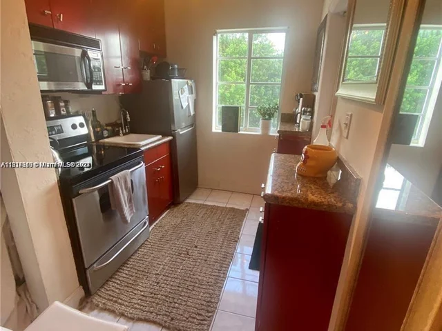 1241 14th St # 10, Miami Beach FL 33139