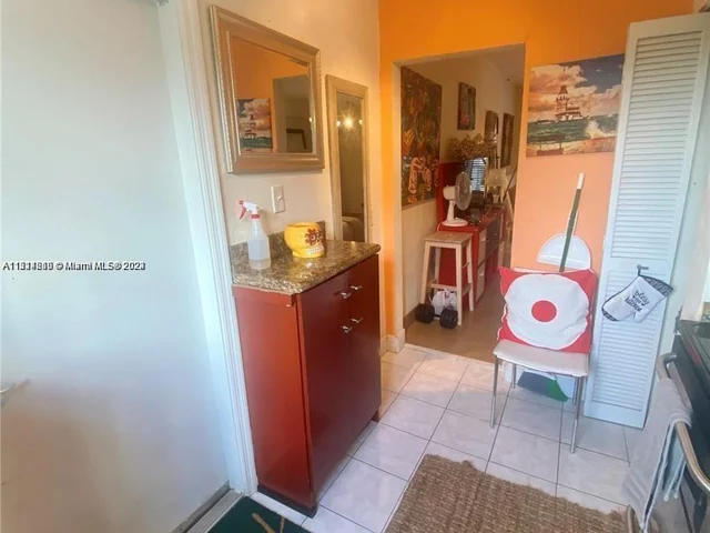 1241 14th St # 10, Miami Beach FL 33139