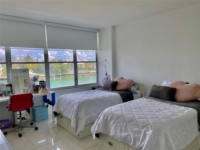 9101 E Bay Harbor Dr # 306, Bay Harbor Islands FL 33154