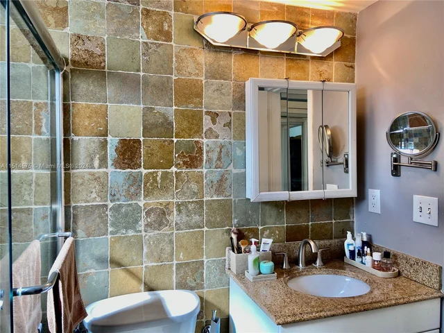 9101 E Bay Harbor Dr # 306, Bay Harbor Islands FL 33154