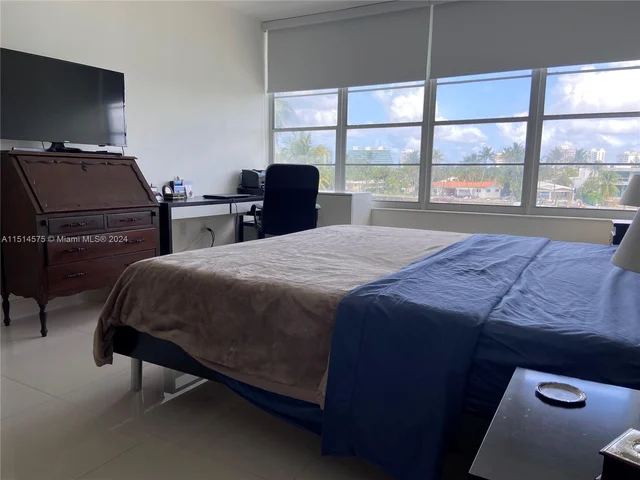 9101 E Bay Harbor Dr # 306, Bay Harbor Islands FL 33154