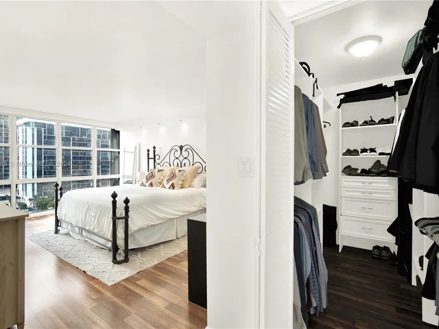 1865 Brickell Ave # A1011, Miami FL 33129