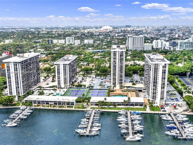 1865 Brickell Ave # A1011, Miami FL 33129