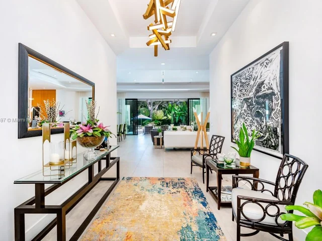 7777 SW 114th St, Pinecrest FL 33156