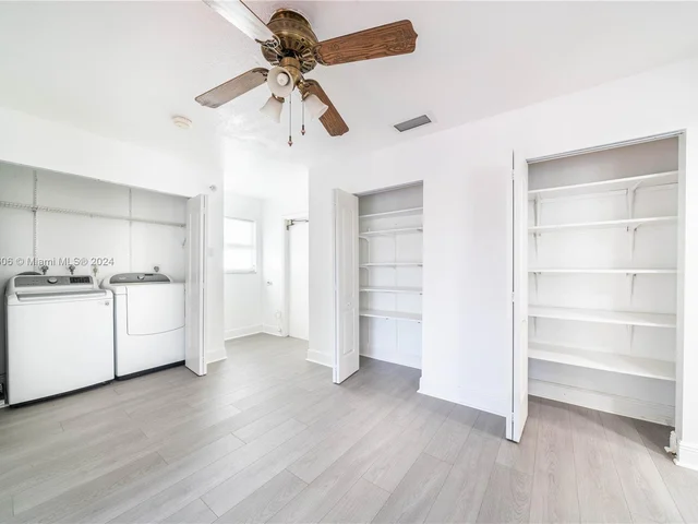 1360 NW 73rd Ave, Plantation FL 33313