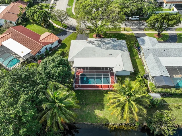 1360 NW 73rd Ave, Plantation FL 33313