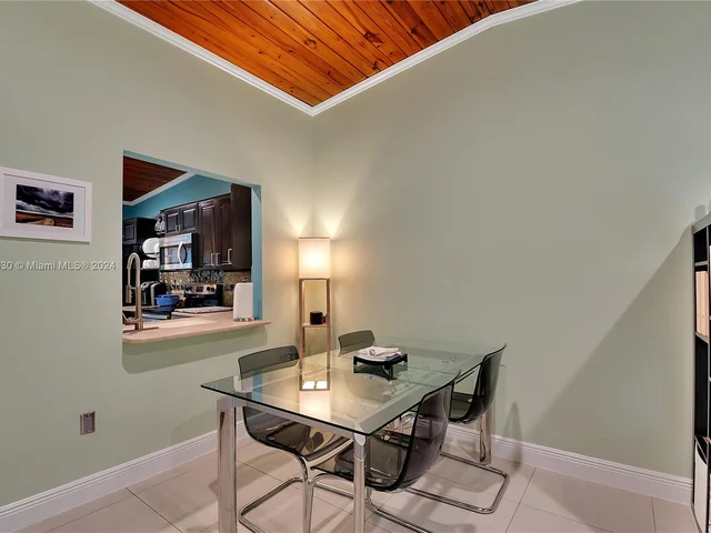 11426 NW 4th Ter # 11426, Sweetwater FL 33172