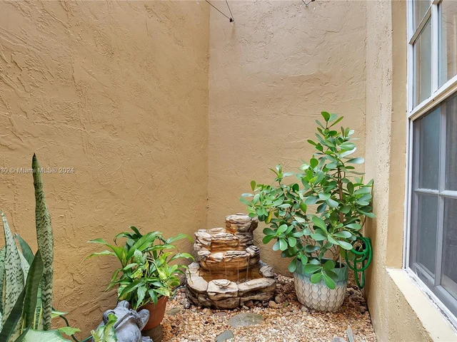 11426 NW 4th Ter # 11426, Sweetwater FL 33172