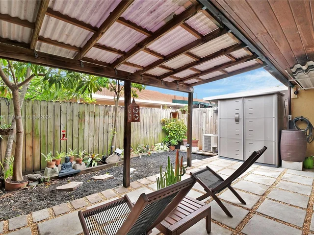 11426 NW 4th Ter # 11426, Sweetwater FL 33172