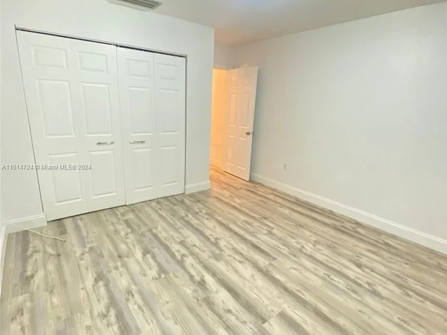 1616 NE 151st St # 1616, North Miami Beach FL 33162