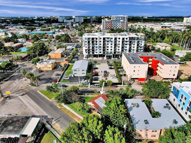 1745 NW 15th St Rd, Miami FL 33125