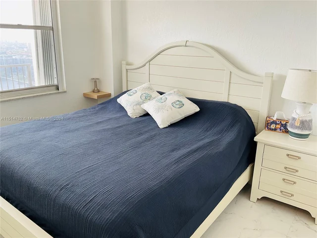 2101 S Ocean Dr # 2808, Hollywood FL 33019