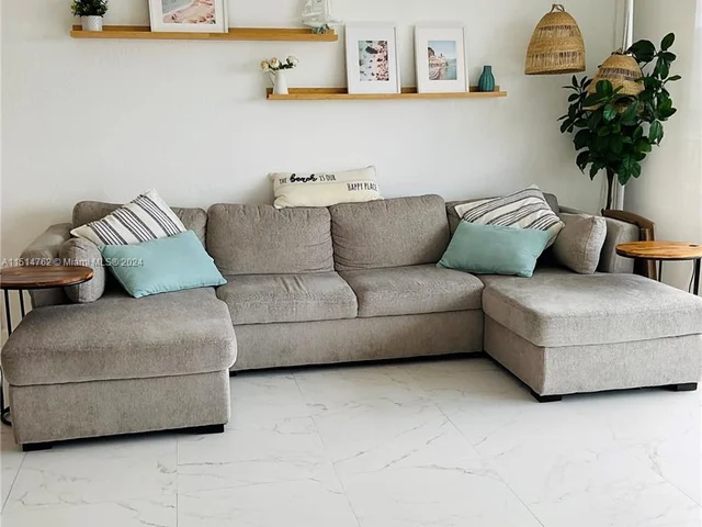 2101 S Ocean Dr # 2808, Hollywood FL 33019