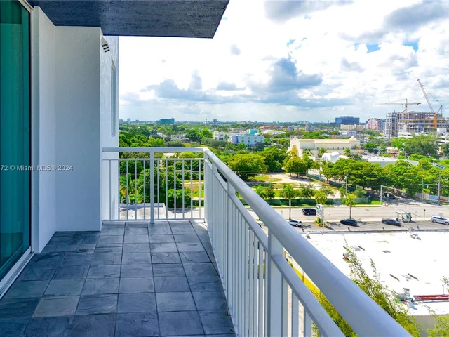 275 NE 18th St # 1002, Miami FL 33132