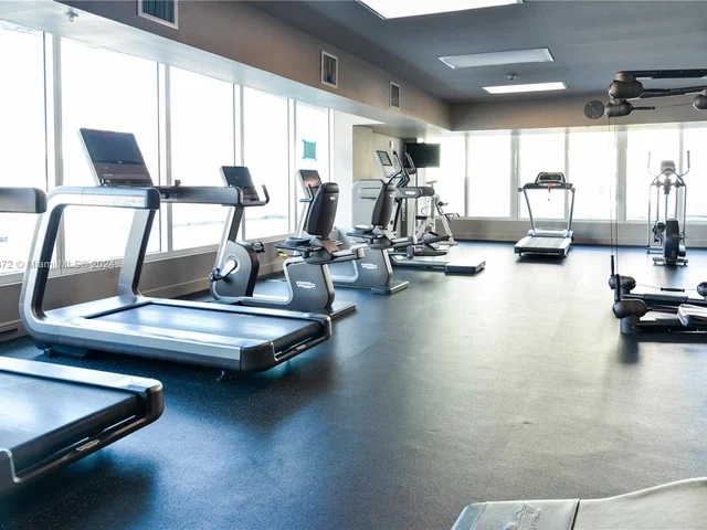 275 NE 18th St # 1002, Miami FL 33132