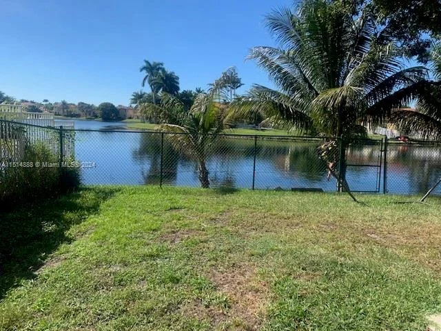 5076 SW 137th Ter, Miramar FL 33027