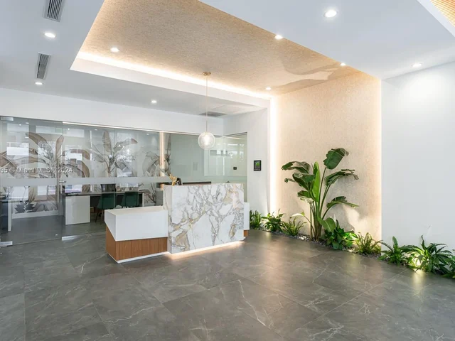 30 SW 1st St # 1706, Miami FL 33130