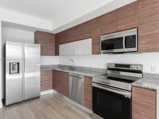 30 SW 1st St # 1706, Miami FL 33130