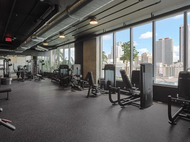 30 SW 1st St # 1706, Miami FL 33130