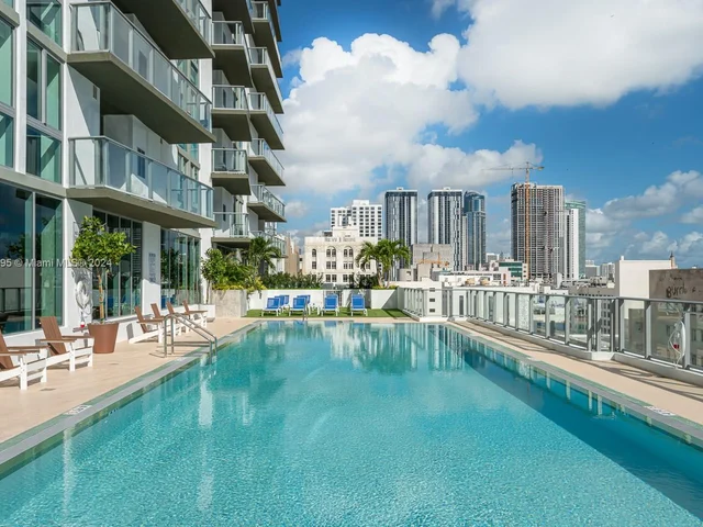 30 SW 1st St # 1706, Miami FL 33130