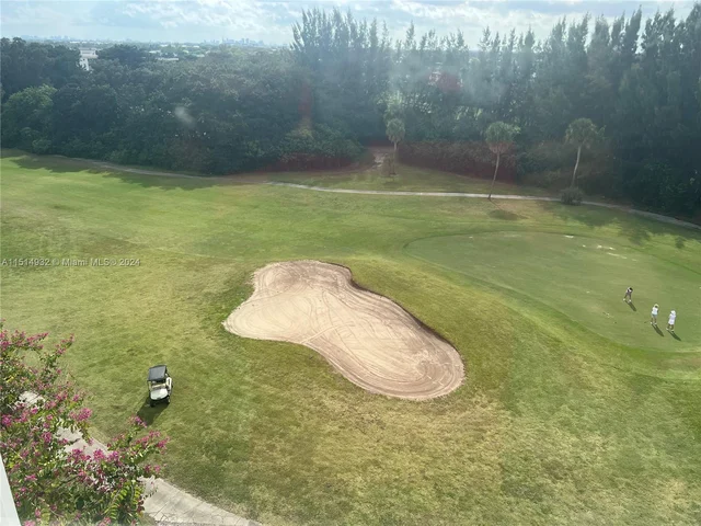 3150 N Palm Aire Dr # 805, Pompano Beach FL 33069