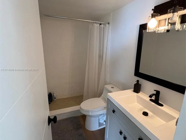 2020 NE 135th St # 504, North Miami FL 33181