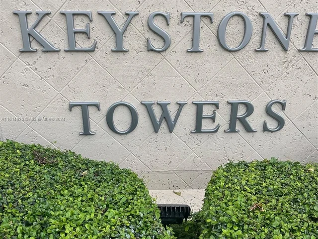 2020 NE 135th St # 504, North Miami FL 33181