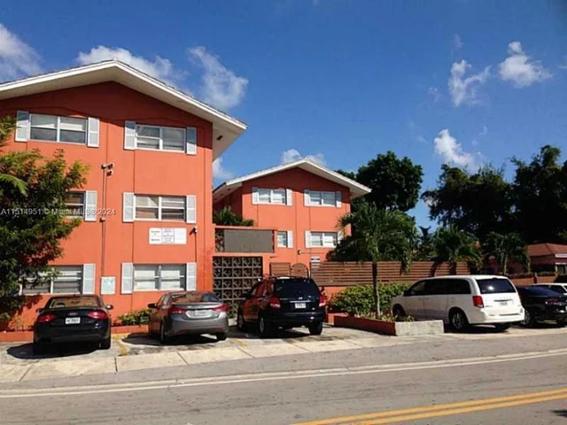 421 NE 68th St # 3, Miami FL 33138