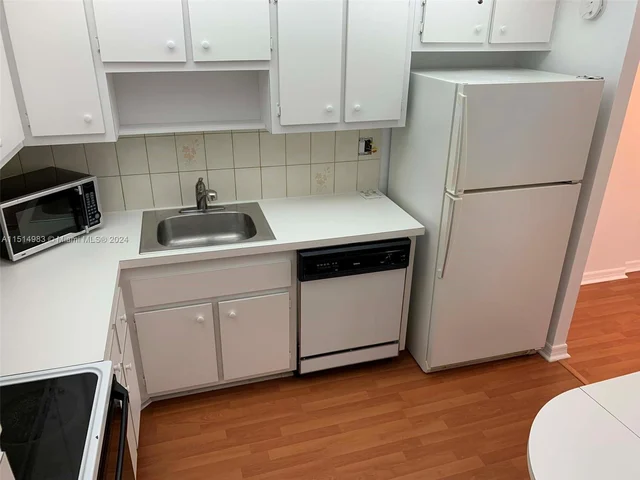 2771 Taft St # 207, Hollywood FL 33020