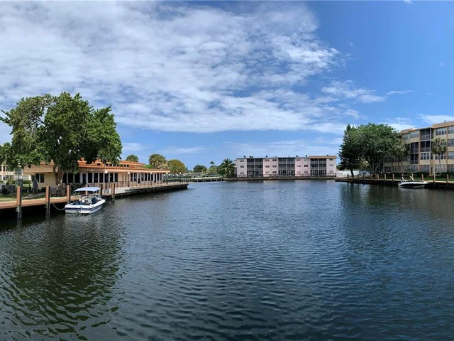 2771 Taft St # 207, Hollywood FL 33020