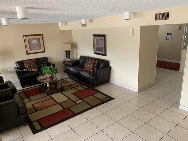 2771 Taft St # 207, Hollywood FL 33020