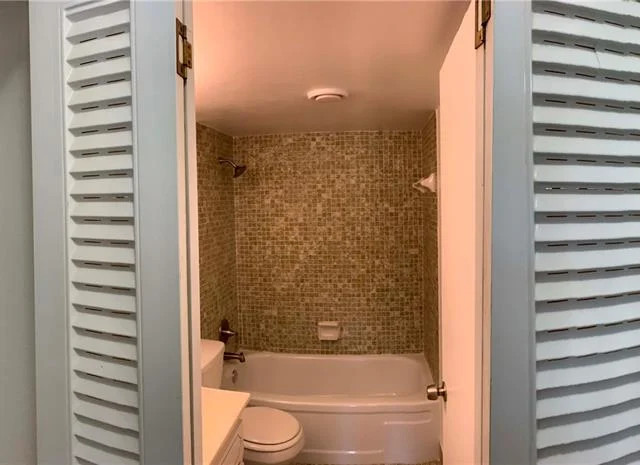 2771 Taft St # 207, Hollywood FL 33020