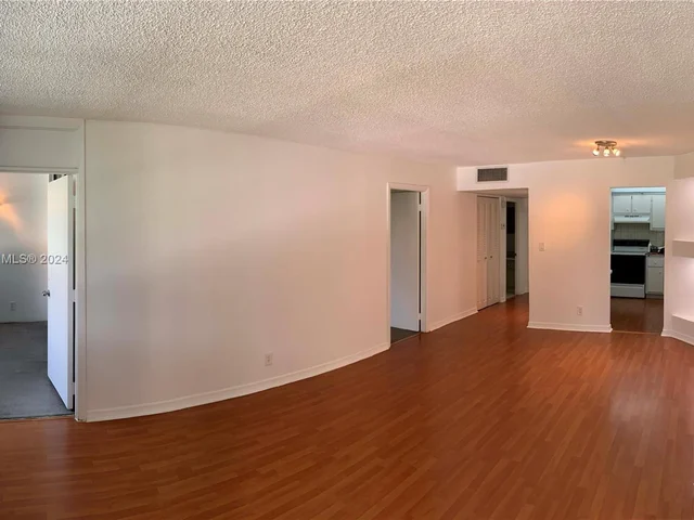 2771 Taft St # 207, Hollywood FL 33020