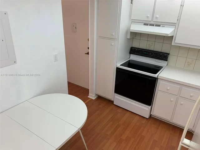 2771 Taft St # 207, Hollywood FL 33020