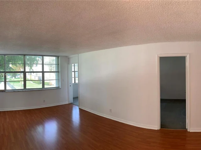 2771 Taft St # 207, Hollywood FL 33020