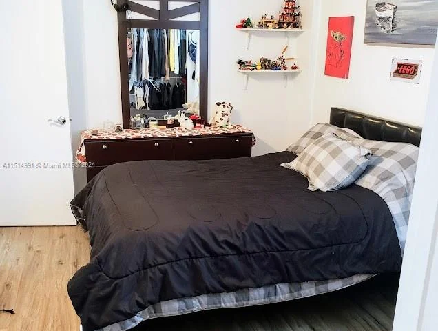 3101 N Country Club Dr # 101, Aventura FL 33180