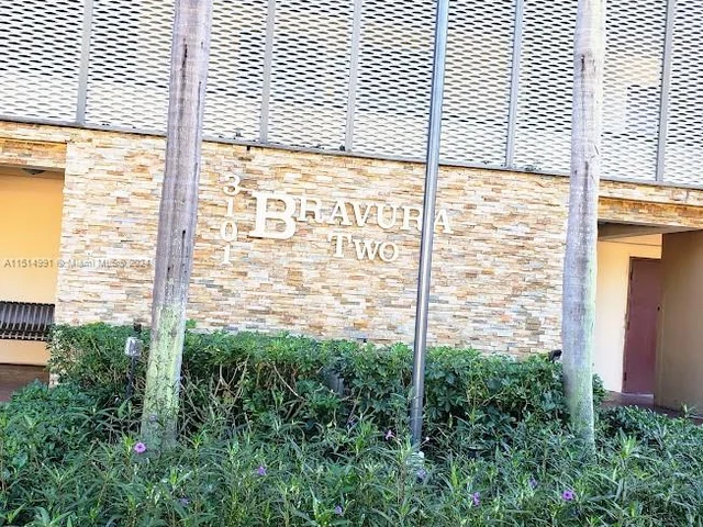 3101 N Country Club Dr # 101, Aventura FL 33180