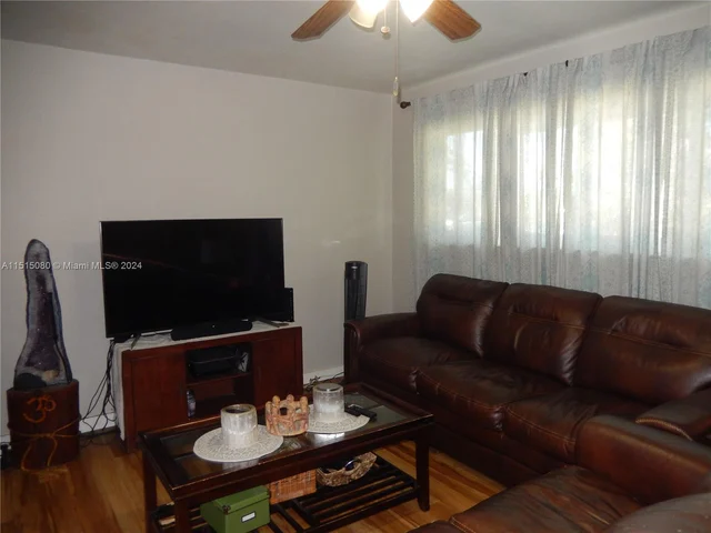 8000 NW 174th Ter, Hialeah FL 33015