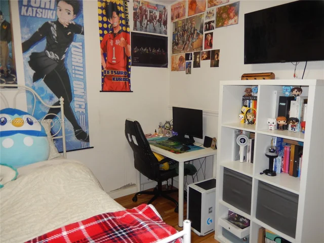 8000 NW 174th Ter, Hialeah FL 33015