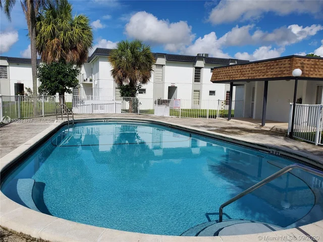 7244 SW 94th Pl # C6, Miami FL 33173