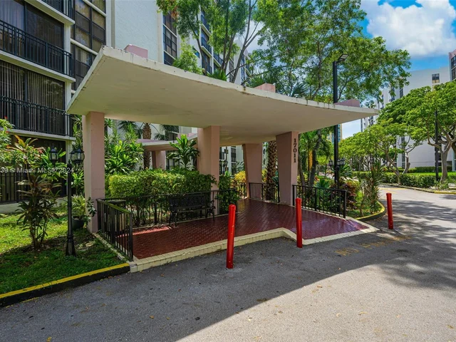 17011 N Bay Rd # 906, Sunny Isles Beach FL 33160