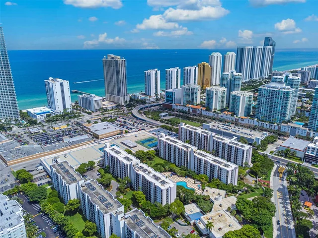 17011 N Bay Rd # 906, Sunny Isles Beach FL 33160