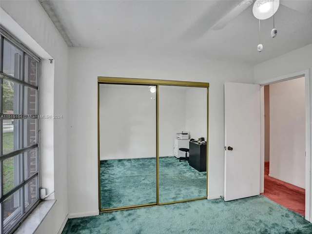 7361 SW 10th St, Plantation FL 33317