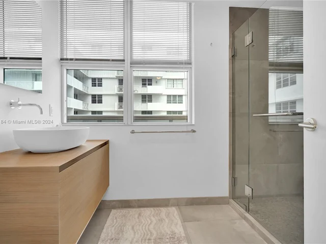 5801 E Collins Ave # 1200, Miami Beach FL 33140