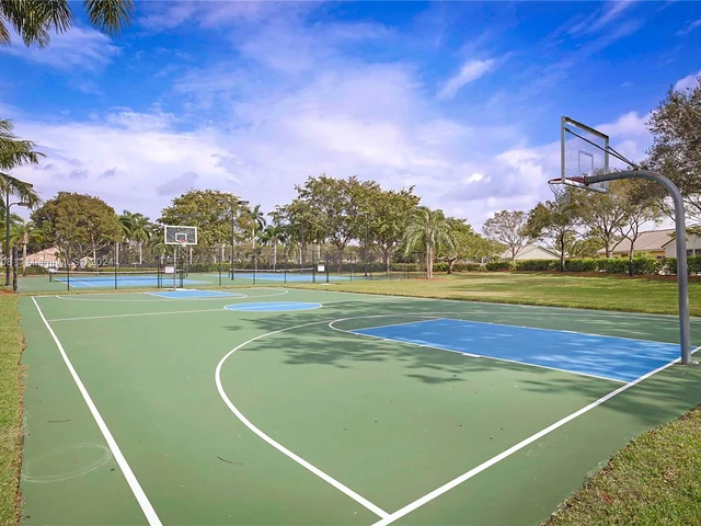 9681 Lago Dr # 9681, Boynton Beach FL 33472